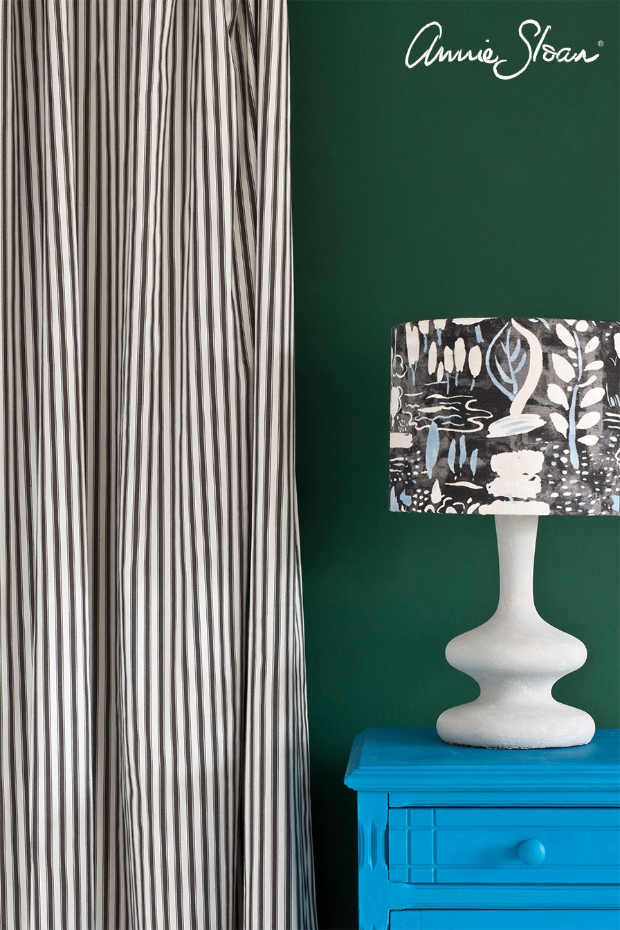 1597522235giverny-side-table_-amsterdam-green-wall-paint_-ticking-in-graphite-curtain_-dulcet-in-graphite-lampshade_-72dpi-image-3.jpg